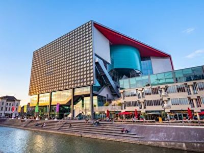 Tivoli Vredenburg ligt op zo'n 10 minuten afstand van the nox hotel